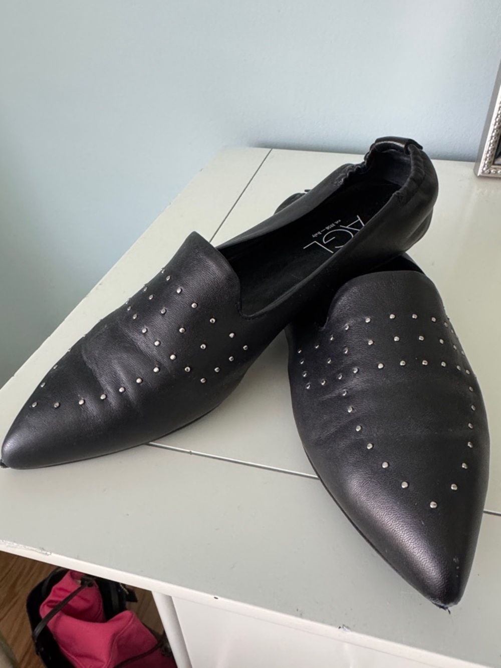 AGL Black Pointed Leather Studded Flats
